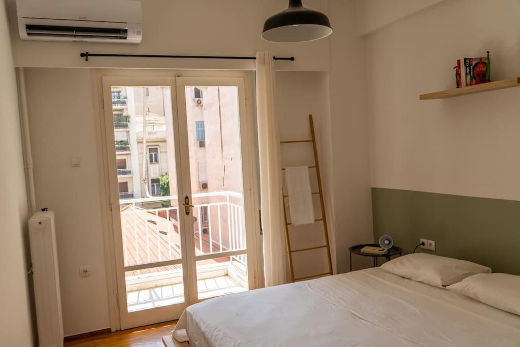 Saffron Apartment In Central Atene Esterno foto