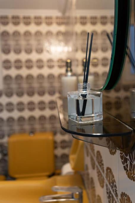 Saffron Apartment In Central Atene Esterno foto